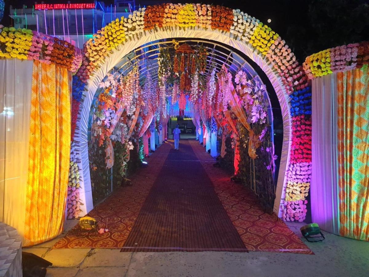 מלון Motihari Shree R.C.Vatika מראה חיצוני תמונה